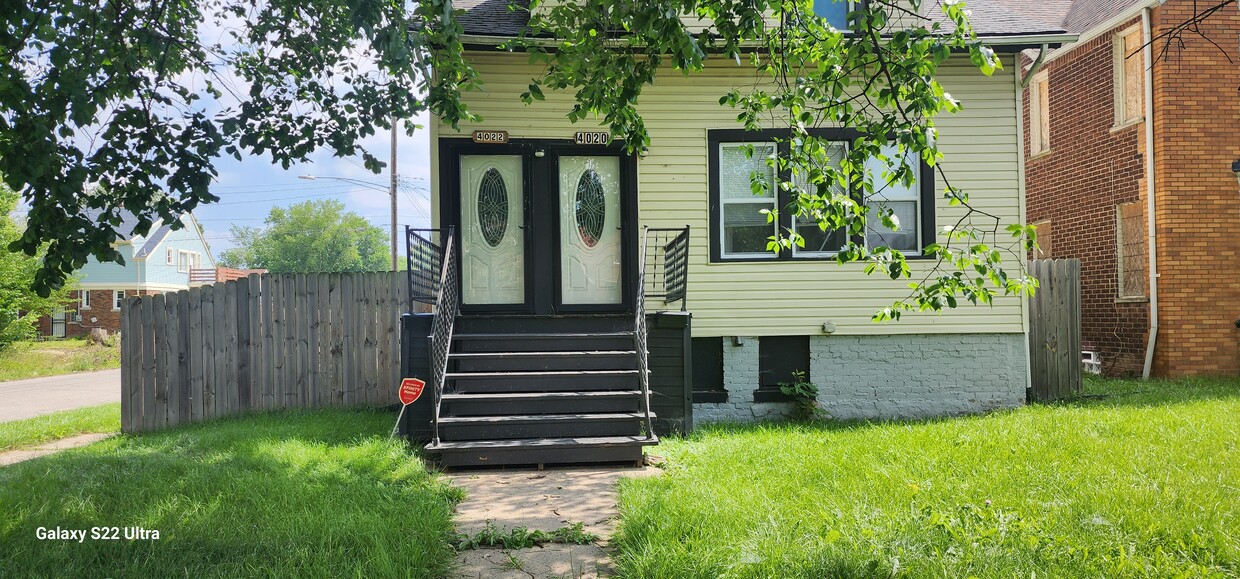 Primary Photo - 4020 Beaconsfield St