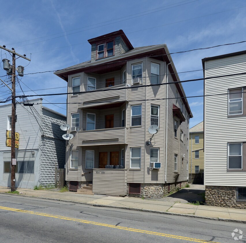 224226 Ashley Blvd, New Bedford, MA 02746 Apartments in New Bedford