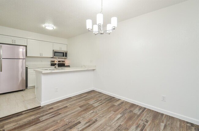 Building Photo - 10001 Westpark Dr