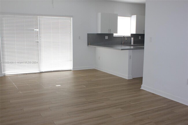 Building Photo - 21457 SW 85th Ave