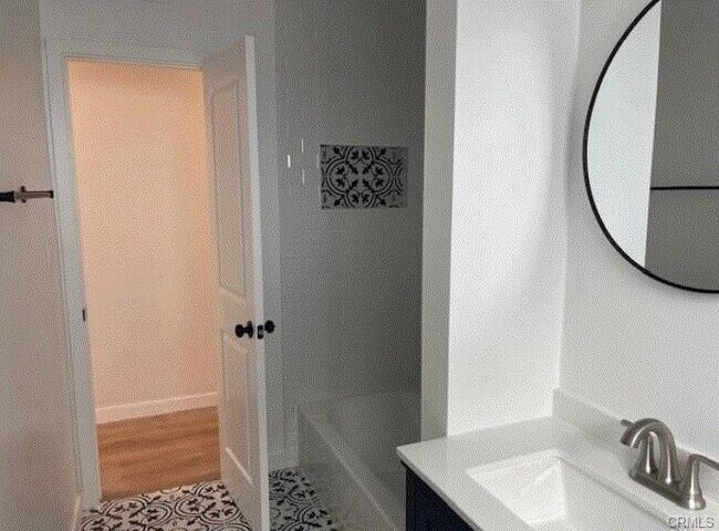 Foto del edificio - 21329 Jaffrey Ave