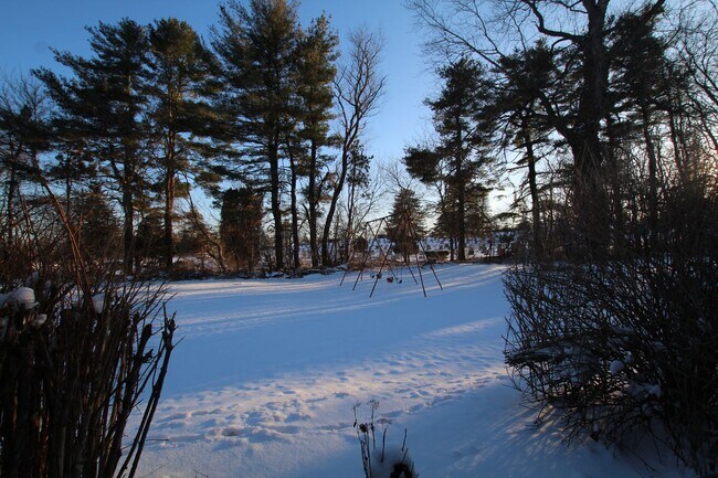 Foto del edificio - Beautifully remodeled and completed 1 Bedroom apartment.