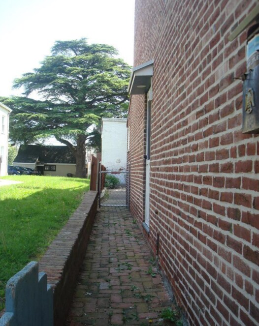 Foto del edificio - 123 S Church St