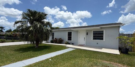 Building Photo - 15400 SW 305th St