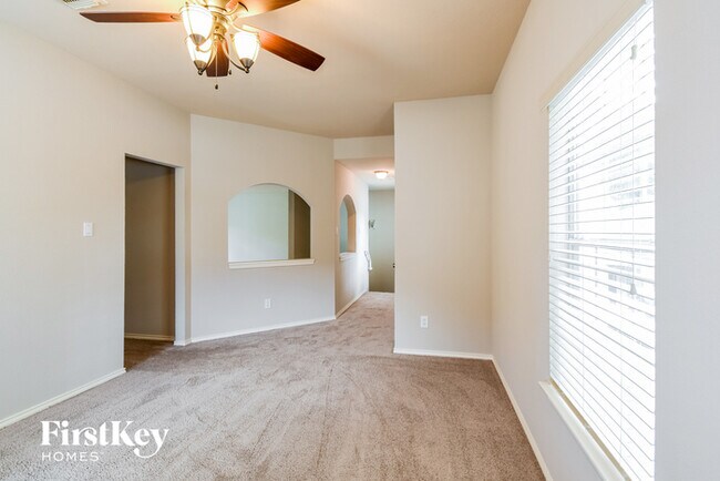 Foto del edificio - 17906 Eagle Pass Falls Ct