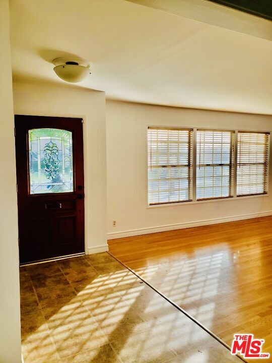 Foto del edificio - 249 E Benwood St