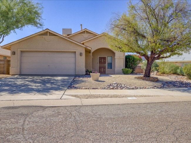 3 Bed/2 Bath- GREAT Location Near Downtown - 3 Bed/2 Bath- GREAT Location Near Downtown House