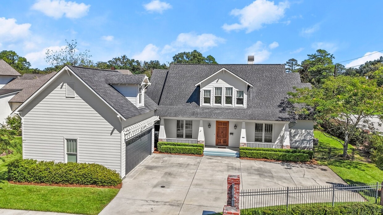 Primary Photo - 9349 Pieta Ln