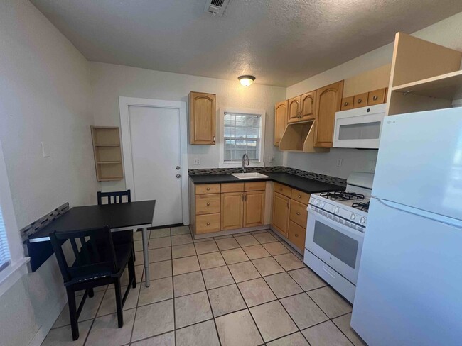 Cocina - Vista #2 - 4480 38th St