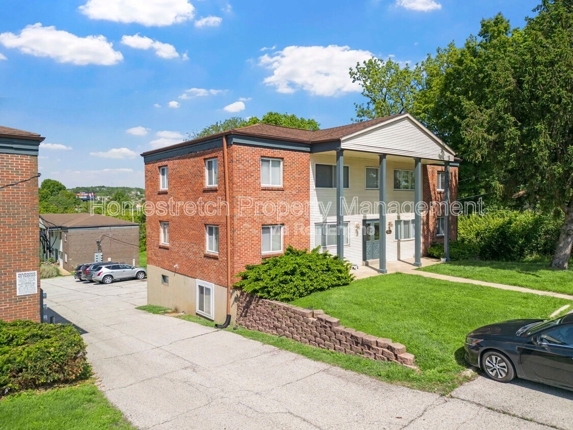 Primary Photo - 223 N Virginia Ave