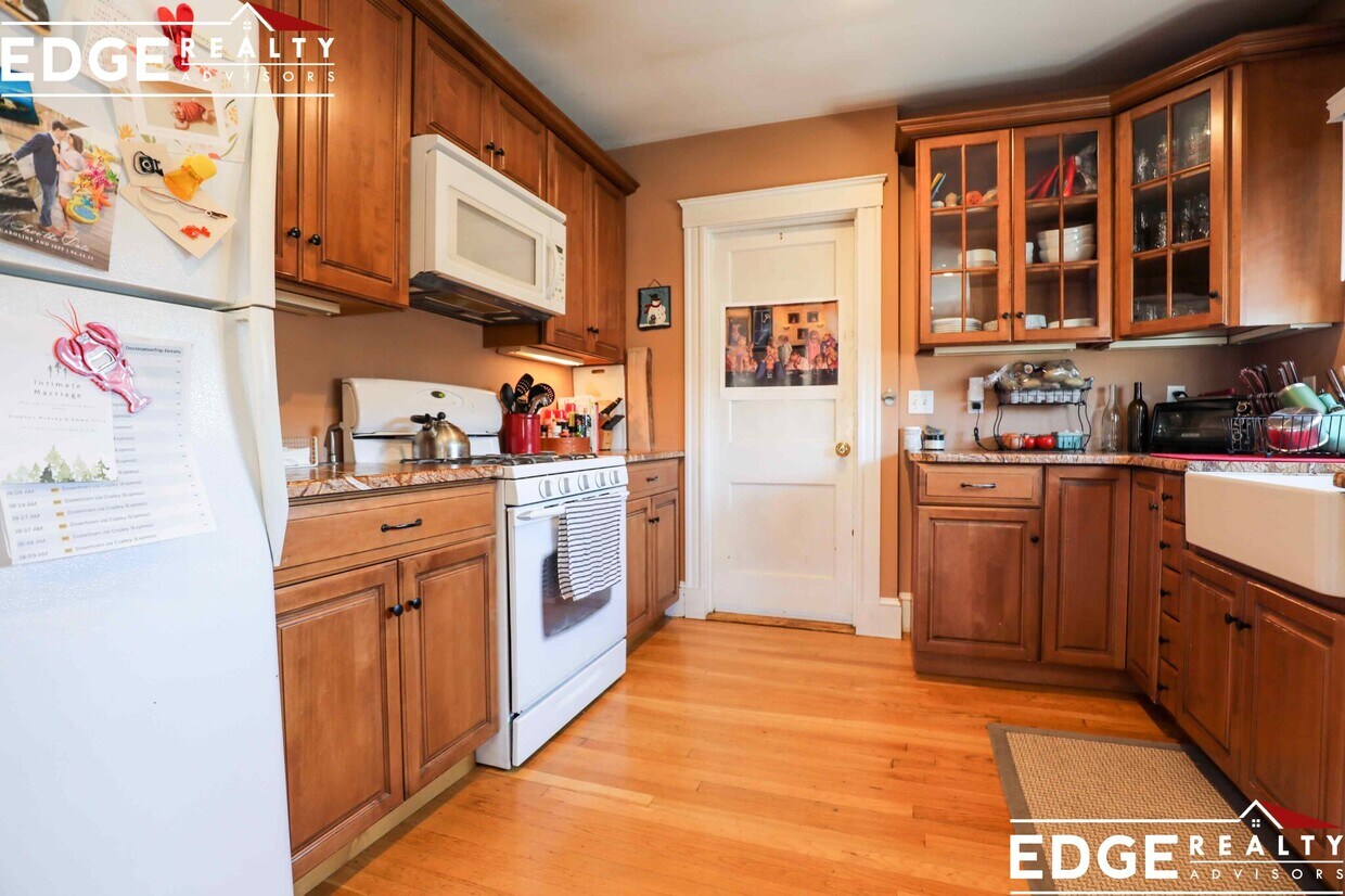 Foto principal - 148 Faneuil St