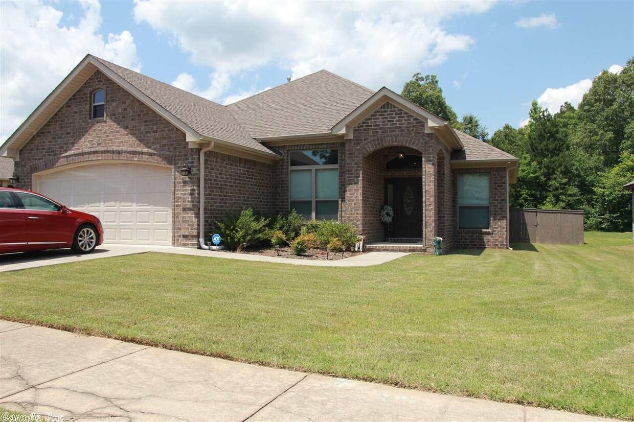 Primary Photo - 2205 Bent Tree Dr
