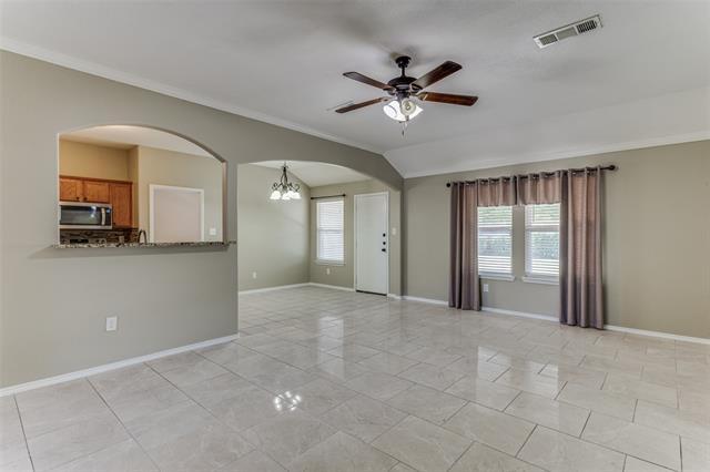 Foto del edificio - 8144 Hulen Park Cir