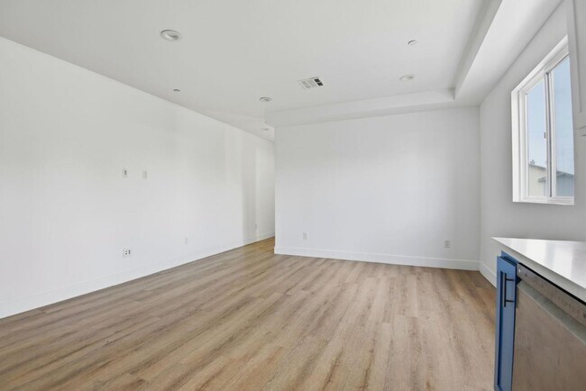 Foto del edificio - 3918 Brighton Ave