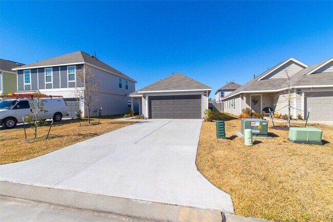 Foto del edificio - 2221 Middle Rdg Dr