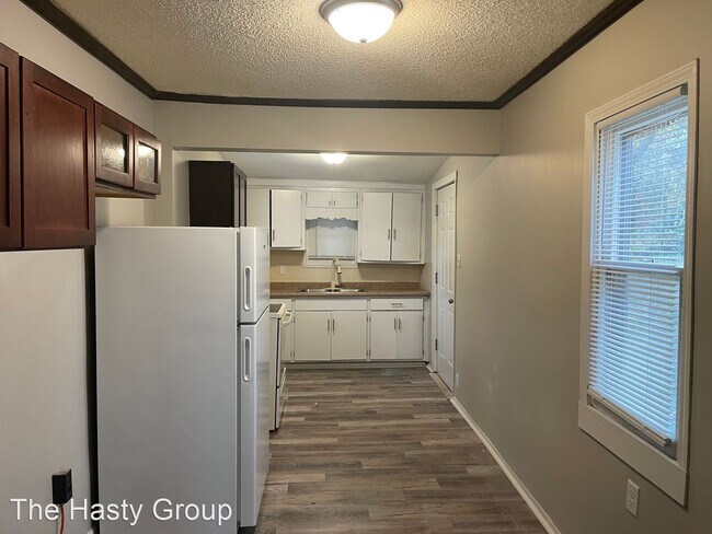Foto del edificio - 2 br, 1 bath House - 1317 E 83rd Ter