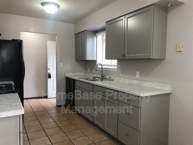 Foto del edificio - 1618 E. 21st St.