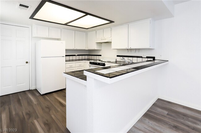 Foto del edificio - 6250 W Flamingo Rd