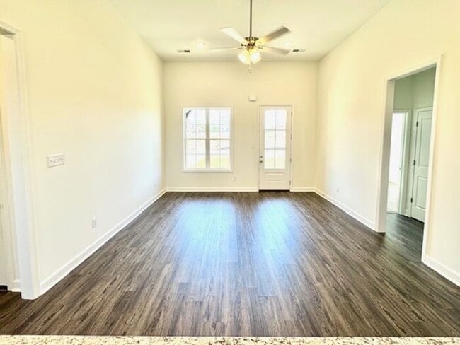 Building Photo - Move In Special! Brand NEW Modern 5-bedroom 3 bath home in Oakland available for Rental!
