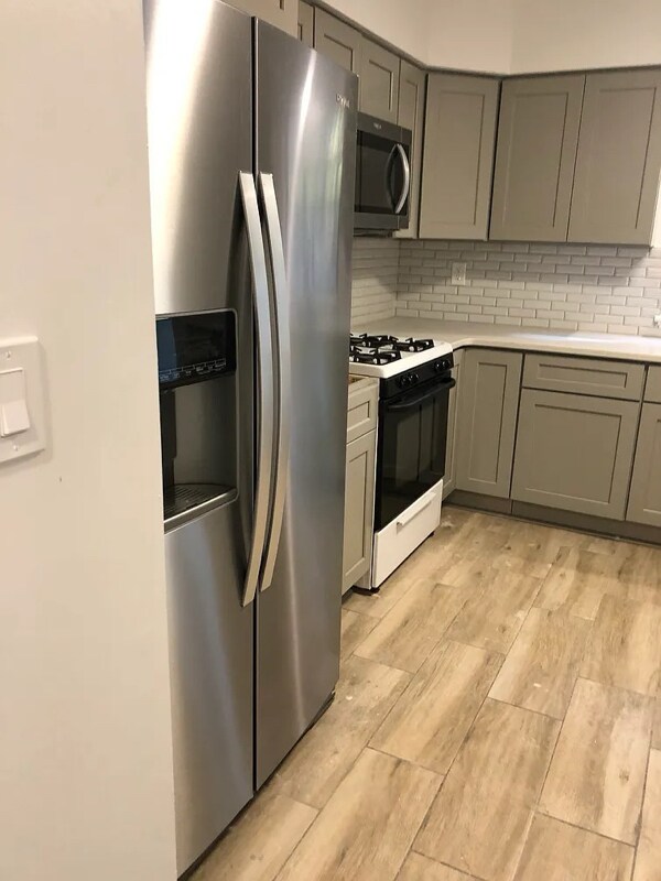 Foto del edificio - 2203 Timber Oaks Rd