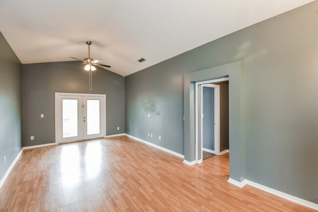 Foto del edificio - 1531 Slash Pine Ct
