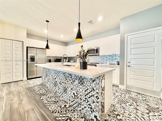 Foto del edificio - 4861 NW 83rd Path