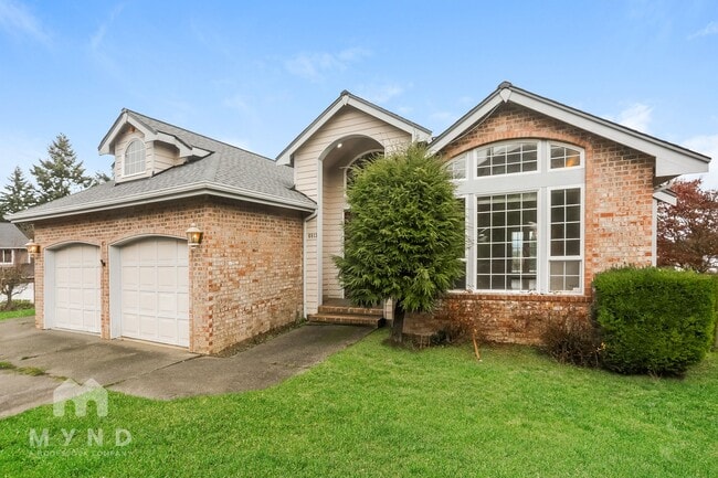 Building Photo - 6613 46th Ave Ct E