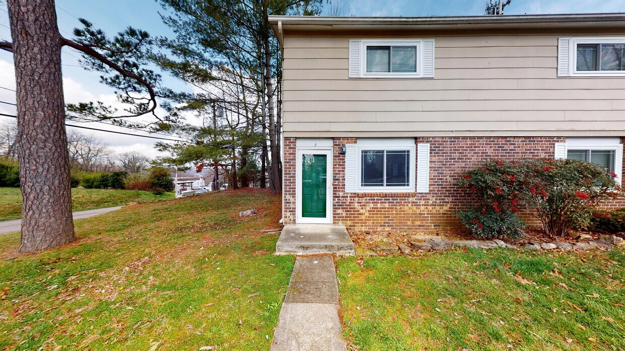 Primary Photo - 2708 Bridalwood Dr