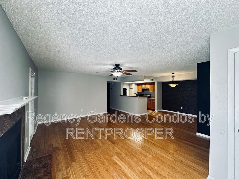 Primary Photo - 4200 Thornbriar Ln