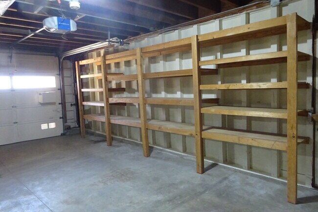 Building Photo - 2187 16th Ave