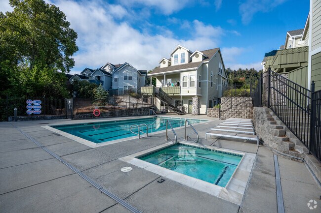 Piscina - Baytree Apartments