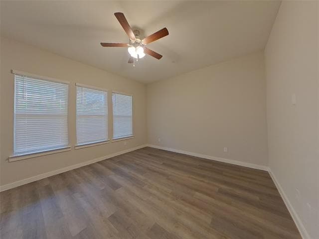 Foto del edificio - 310 Lincoln Cir