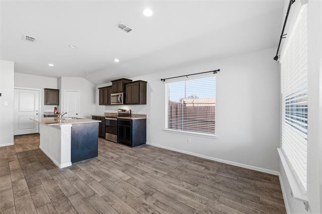 Building Photo - 9224 Herringbone Dr