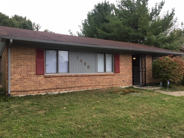 Building Photo - 1498 Summerhill Dr