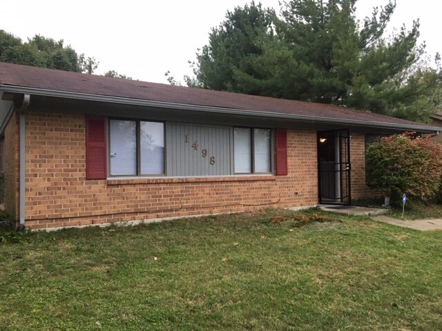 Foto del edificio - 1498 Summerhill Dr
