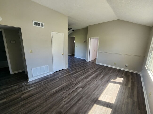 Foto del edificio - Newly updated 3 bedroom 1.5 bath home for ...