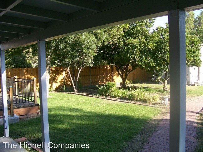 Building Photo - 3 br, 2 bath House - 142 E. Colusa St