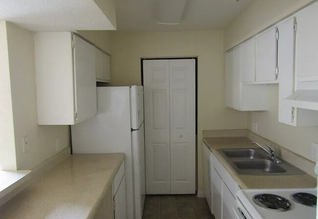 Foto del edificio - 2937 Winkler Ave