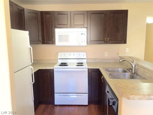 Foto del edificio - 2979 Juniper Hills Blvd