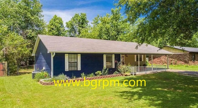 Building Photo - 3 BD, 2 BA, Home in Cabot