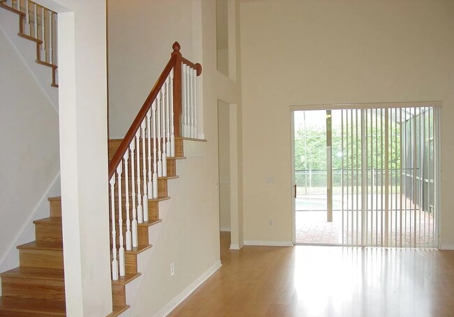 Building Photo - 1553 Cherry Ridge Dr