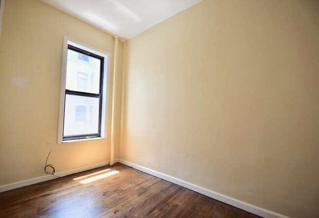 Building Photo - 623 W 136th St