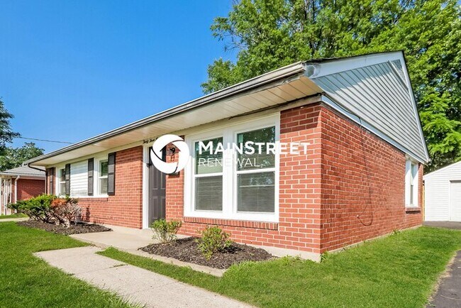 Foto del edificio - 3 Bedroom Pet-Friendly Home in Louisville, KY with Main Street Renewal