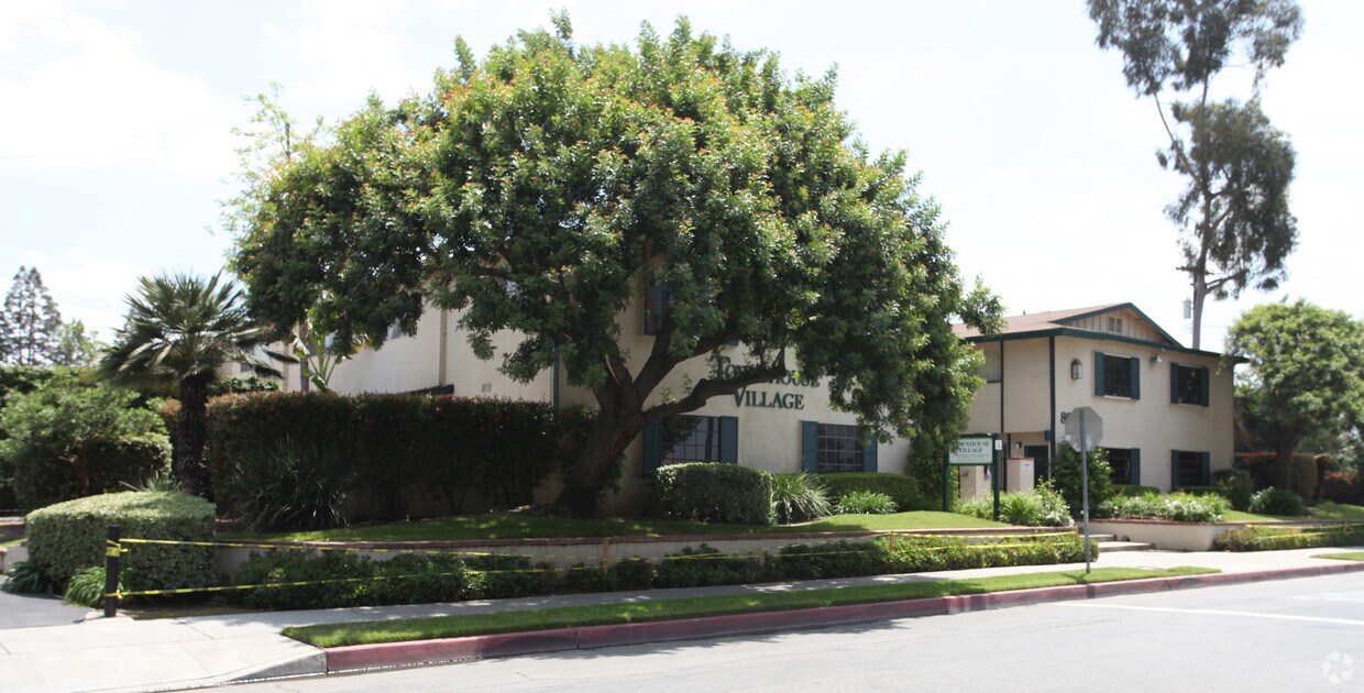 Azusa Townhomes 800 S Azusa Ave Azusa, CA