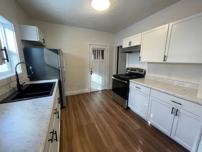 Foto del edificio - 126 N 4th Ave