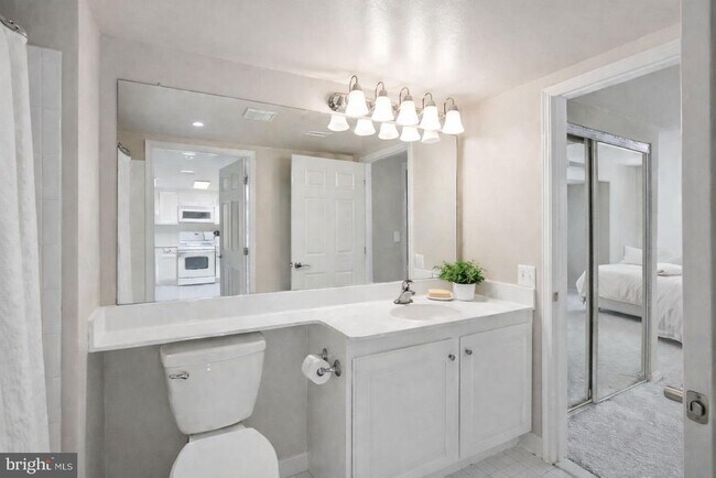 Foto del edificio - 11710 Old Georgetown Rd