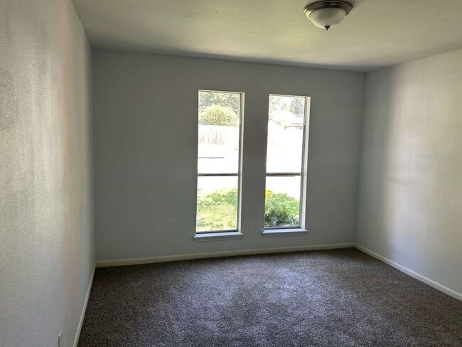 Building Photo - 3030 Winding Way