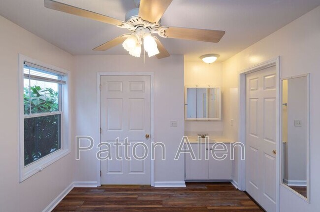 Building Photo - 133 Citadel Dr