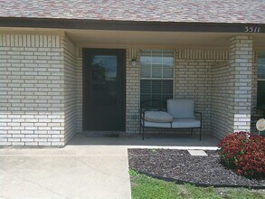 Building Photo - 3511 Westwood Dr