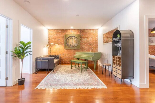 Photo du bâtiment - 4107 A Rue Saint-Denis-SI ID1061563P